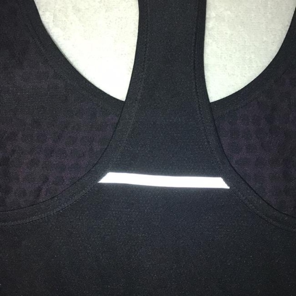 New Balance Printed Tank NWT '. - Picture 3 of 6